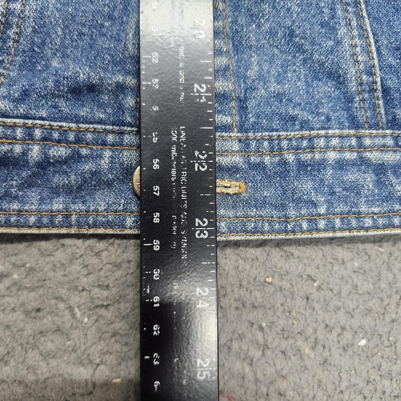Denim Jacket Womens 2 Blue Button Front Jean Trucker Pockets Collared Classic - Picture 4 of 6